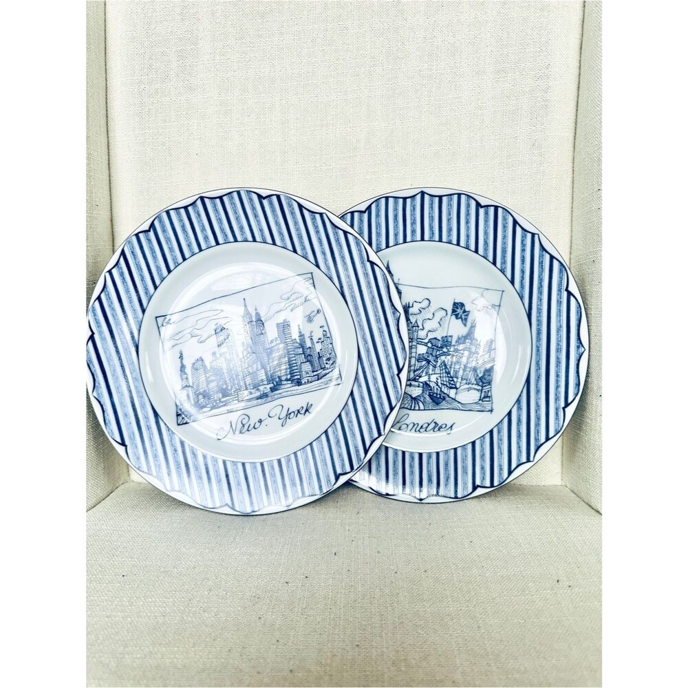 Christian LaCroix Carteles Postales New York London Salad Plates 24k Gold Trim